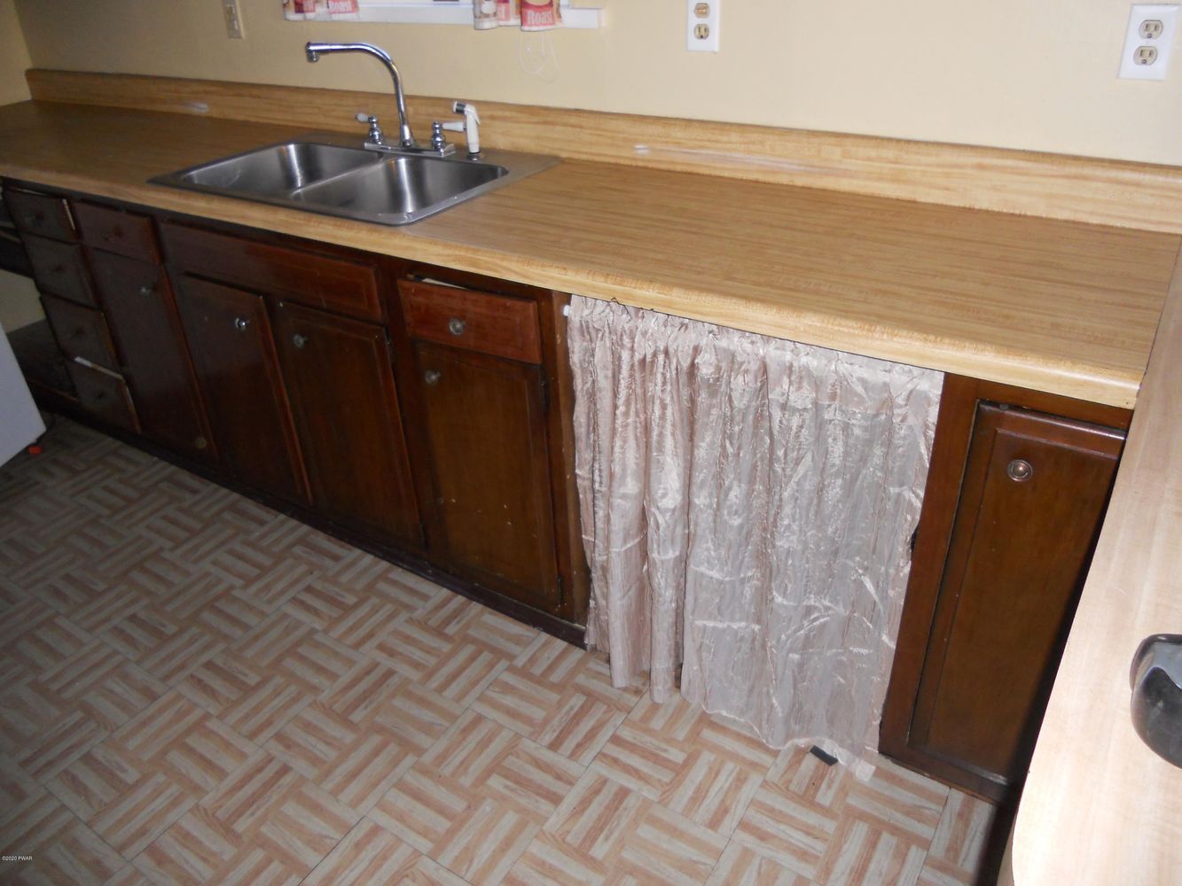 1614 Luzerne St, Scranton, PA 18504